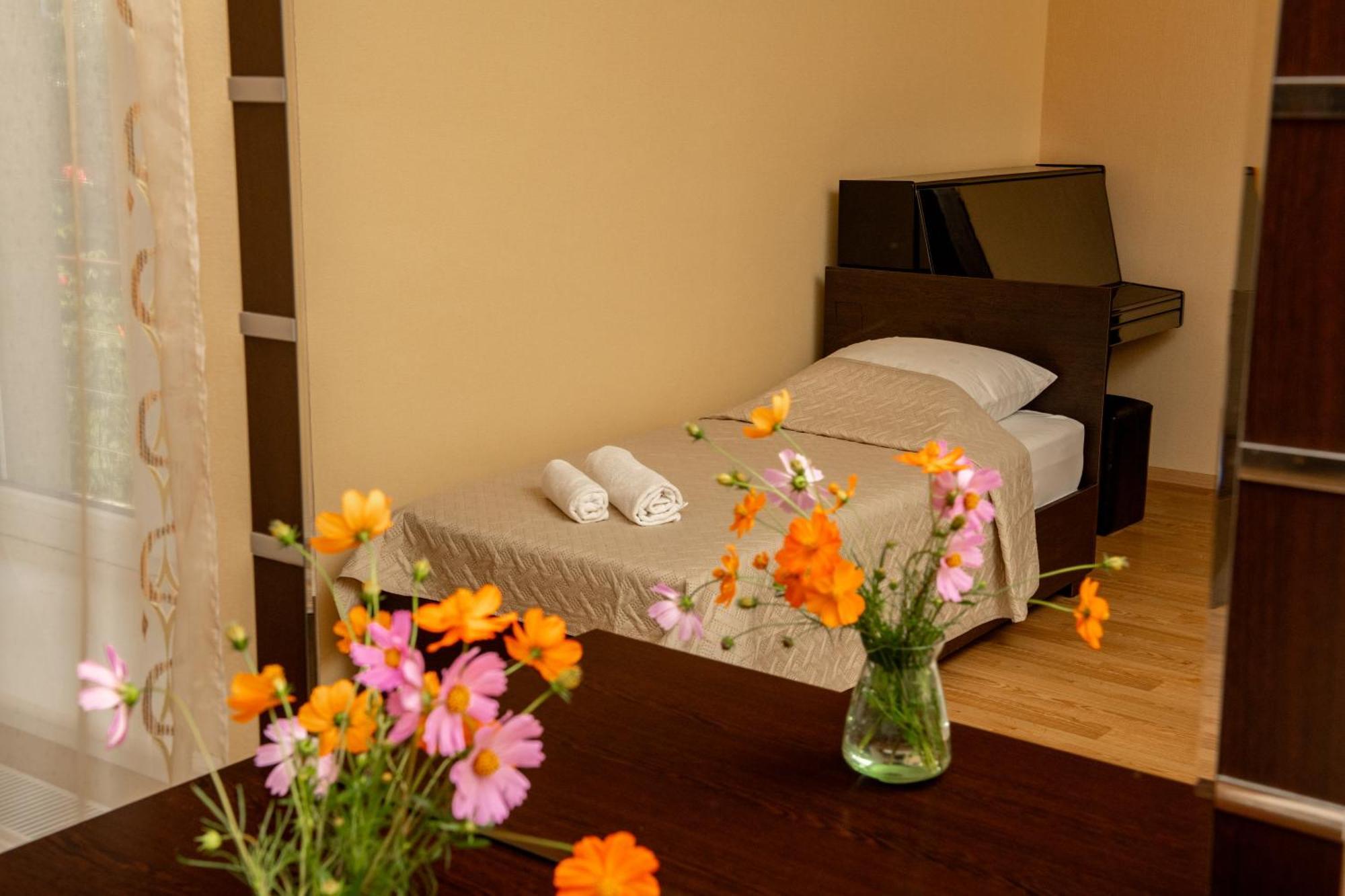 Alvani Inn K'vemo Alvani 外观 照片